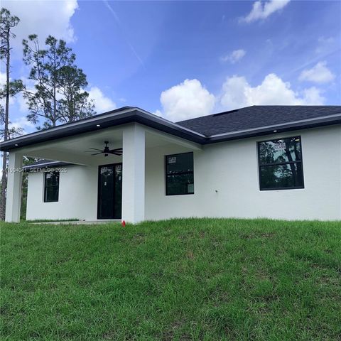 2102 E 13th St, Lehigh Acres, FL 33972