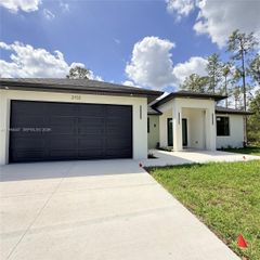 2102 E 13th St, Lehigh Acres, FL 33972