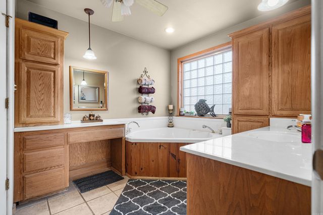 2003 N Moore Road, Hot Springs, AR 71913