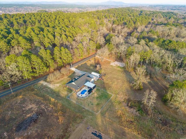 2003 N Moore Road, Hot Springs, AR 71913