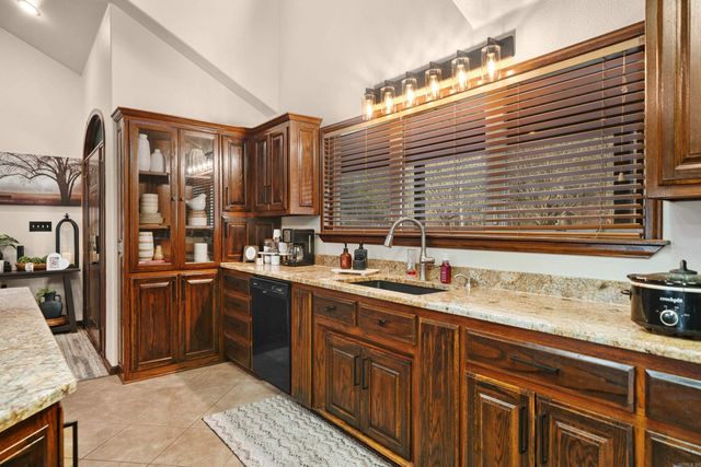 2003 N Moore Road, Hot Springs, AR 71913