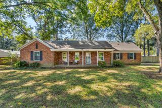 7185 DEERFIELD RD, Bartlett, TN 38135