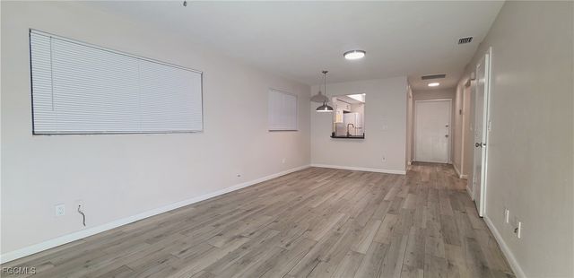 930 SW 47th TER 7, Cape Coral, FL 33914