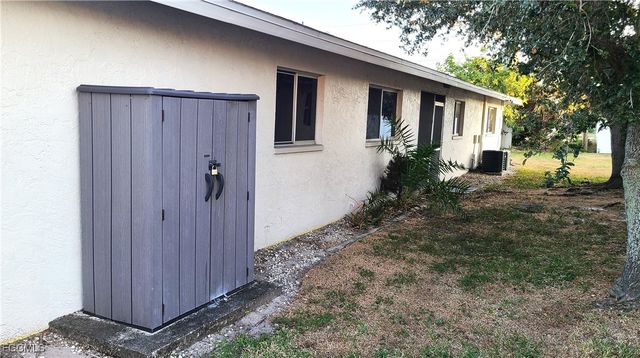 930 SW 47th TER 7, Cape Coral, FL 33914