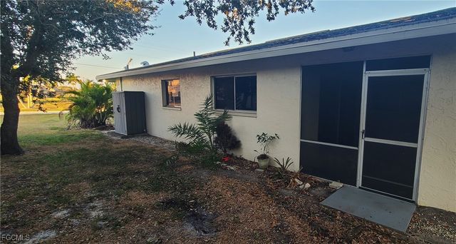 930 SW 47th TER 7, Cape Coral, FL 33914