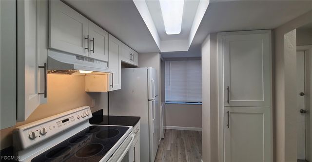 930 SW 47th TER 7, Cape Coral, FL 33914