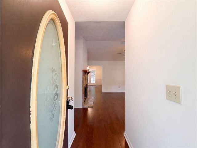 103 Saddlebrook Court, Lagrange, GA 30240