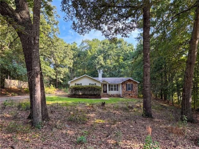 103 Saddlebrook Court, Lagrange, GA 30240