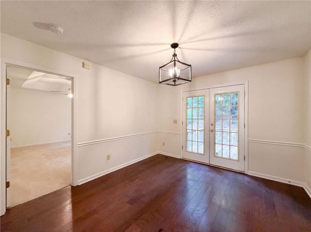 103 Saddlebrook Court, Lagrange, GA 30240