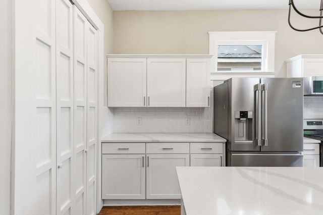 8 Pitt Street B, Charleston, SC 29401