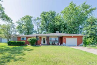 1302 Carribean Drive, Edwardsville, IL 62025