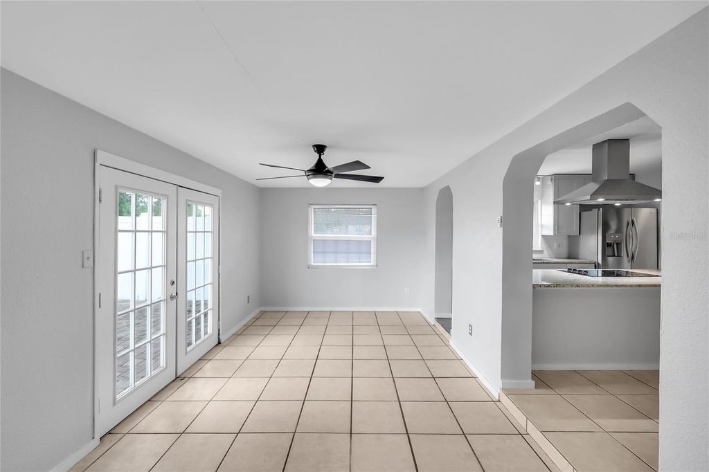 Image 9 of property listing at 10855 GENEVIEVE STREET, Orlando, FL 32825