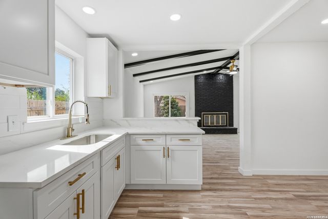 4902 El Presidio, San Antonio, TX 78233