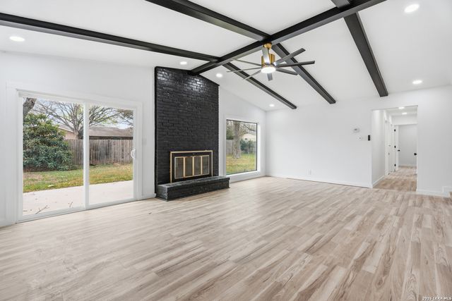 4902 El Presidio, San Antonio, TX 78233