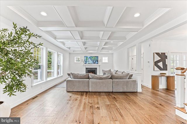 1051 GLEN HALL RD, Kennett Square, PA 19348