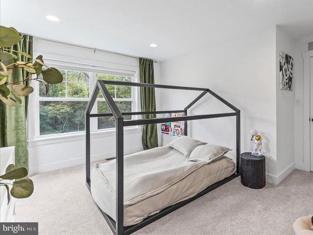 1051 GLEN HALL RD, Kennett Square, PA 19348