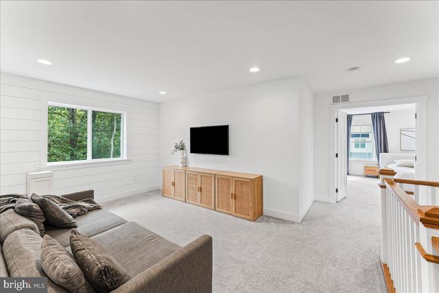 1051 GLEN HALL RD, Kennett Square, PA 19348