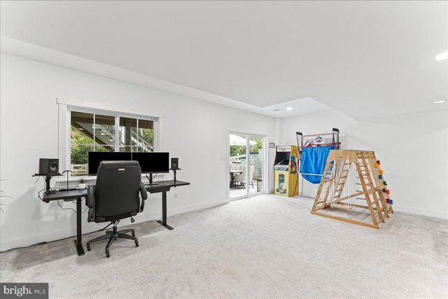 1051 GLEN HALL RD, Kennett Square, PA 19348