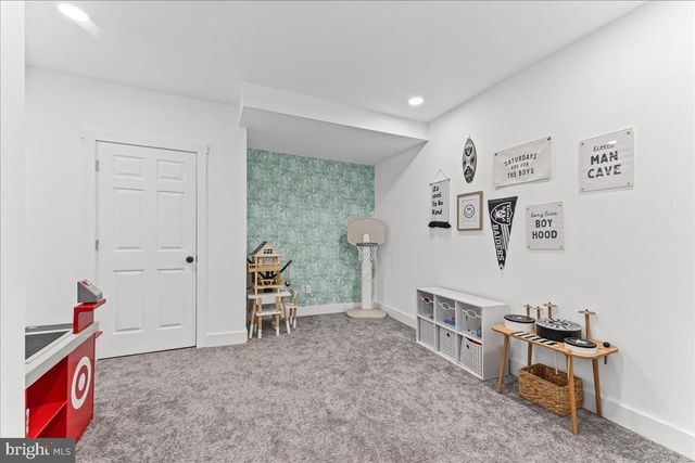 1051 GLEN HALL RD, Kennett Square, PA 19348