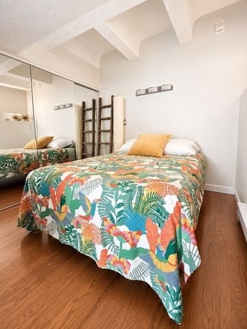 12 Stoneholm St 418, Boston, MA 02115