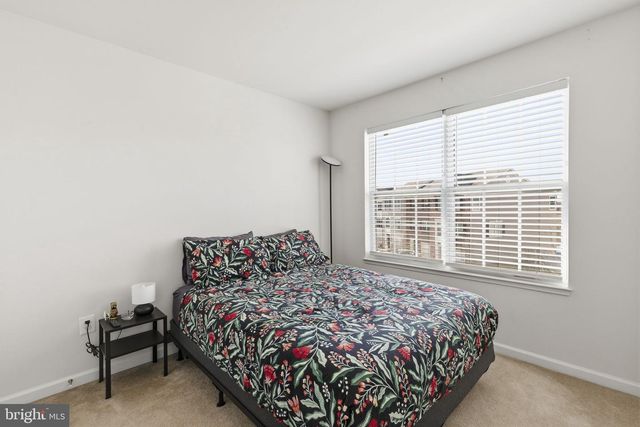 8441 STANSBURY LAKE DR, Baltimore, MD 21222