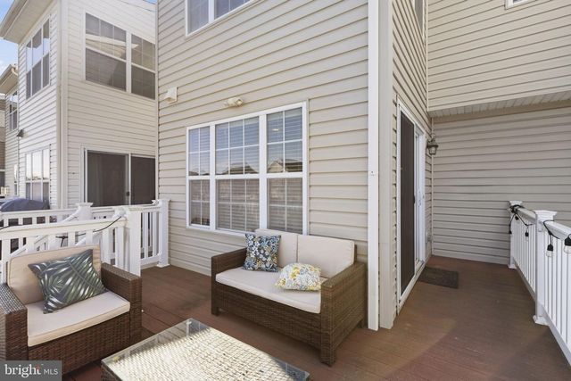 8441 STANSBURY LAKE DR, Baltimore, MD 21222