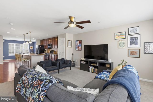 8441 STANSBURY LAKE DR, Baltimore, MD 21222