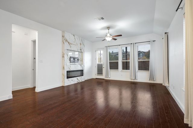 2144 Spencer Lane, Carrollton, TX 75010