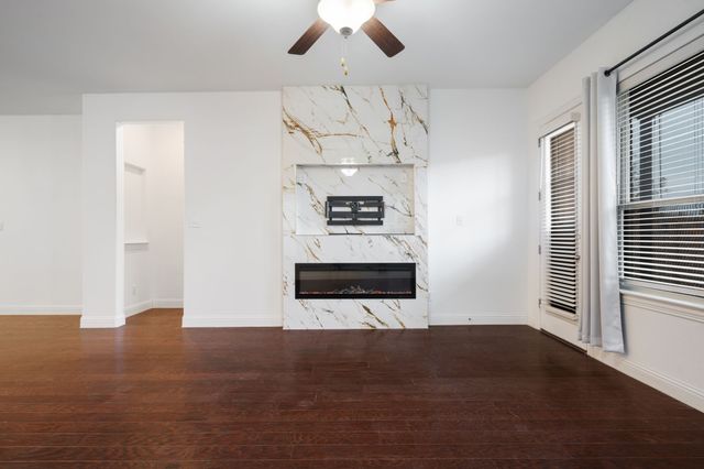 2144 Spencer Lane, Carrollton, TX 75010