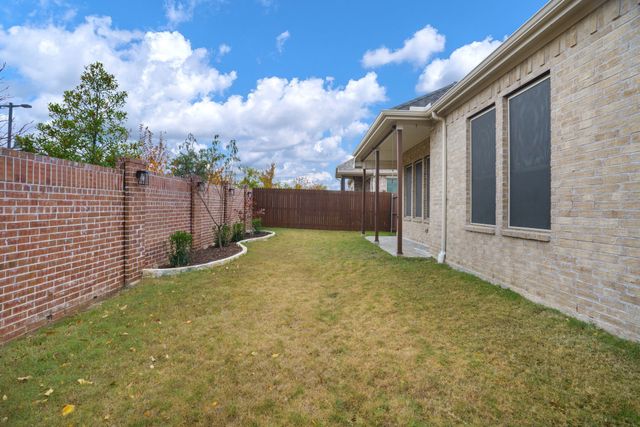 2144 Spencer Lane, Carrollton, TX 75010