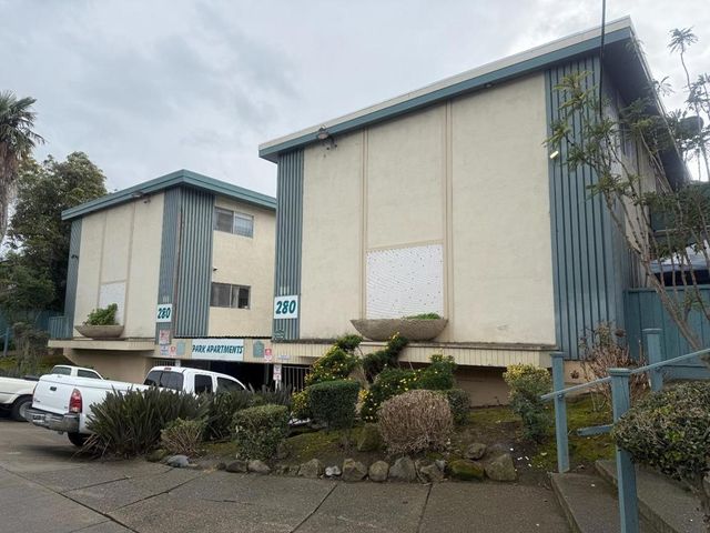 280 E Okeefe Street, East Palo Alto, CA 94303