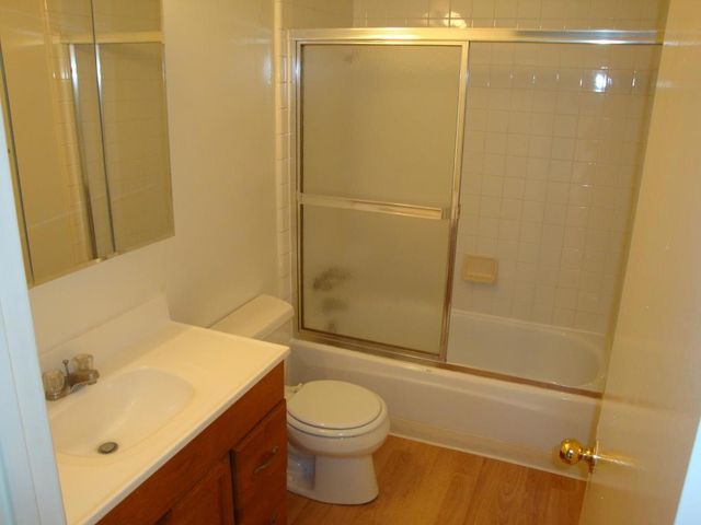 280 E Okeefe Street, East Palo Alto, CA 94303