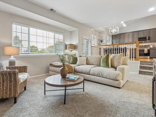 9827 Mulberry Way, Littleton, CO 80129