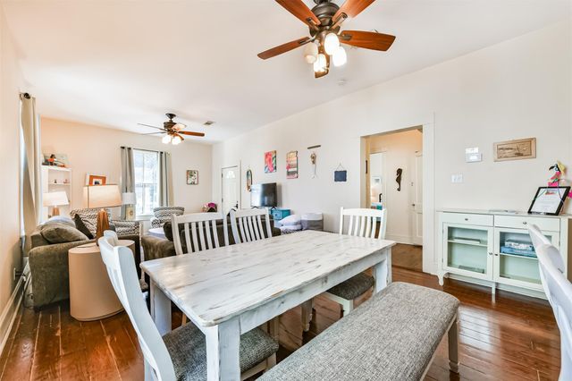 1213 18th Street, Galveston, TX 77550