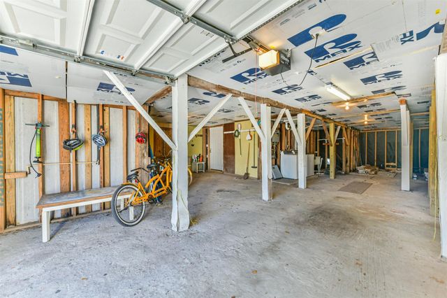 1213 18th Street, Galveston, TX 77550