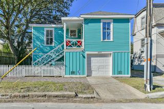 1213 18th Street, Galveston, TX 77550