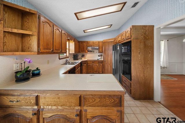 208 Karla, Whitehouse, TX 75791