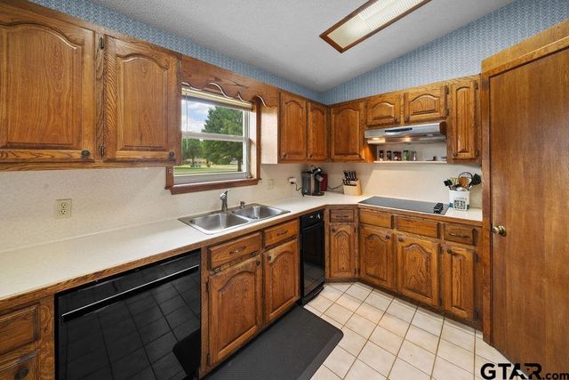 208 Karla, Whitehouse, TX 75791