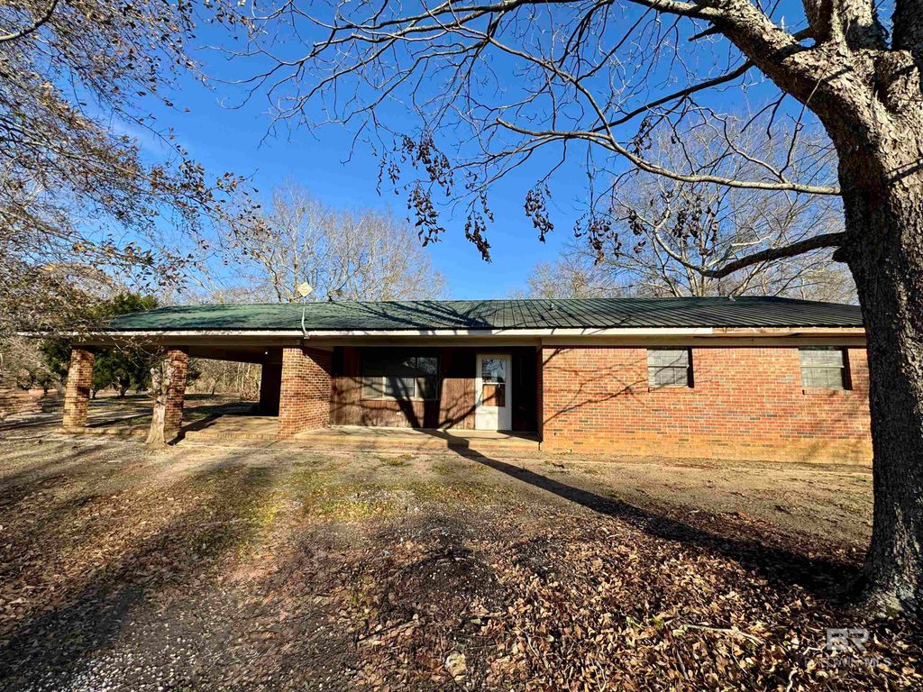 322 E 4th Street, Atmore, AL 36502