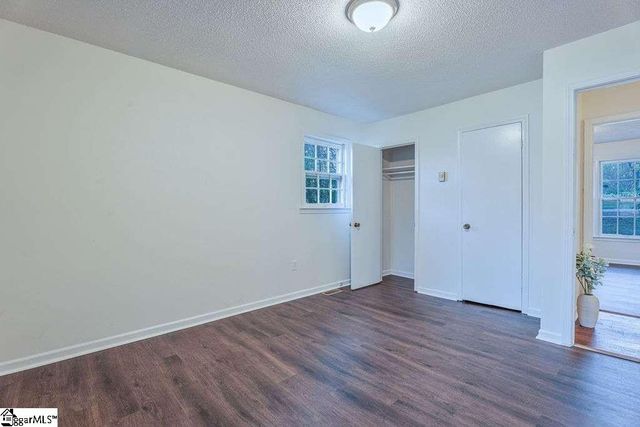 221 Lakeview Drive, Liberty, SC 29657