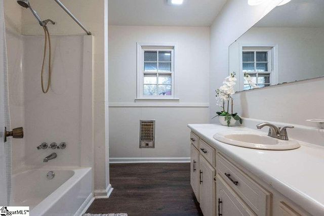 221 Lakeview Drive, Liberty, SC 29657