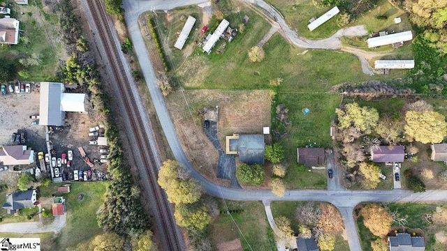 221 Lakeview Drive, Liberty, SC 29657