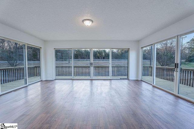 221 Lakeview Drive, Liberty, SC 29657