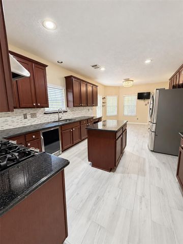 14715 Wynbourn Way, Houston, TX 77083