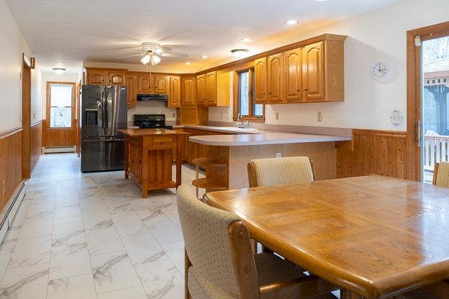 60 Tyler Dr, Uxbridge, MA 01569