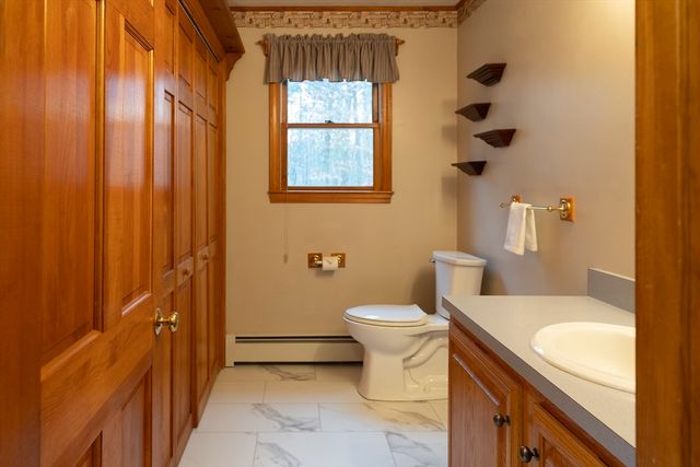 60 Tyler Dr, Uxbridge, MA 01569