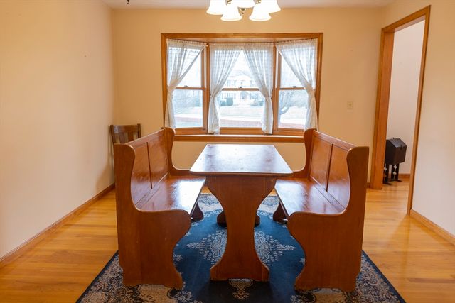 60 Tyler Dr, Uxbridge, MA 01569