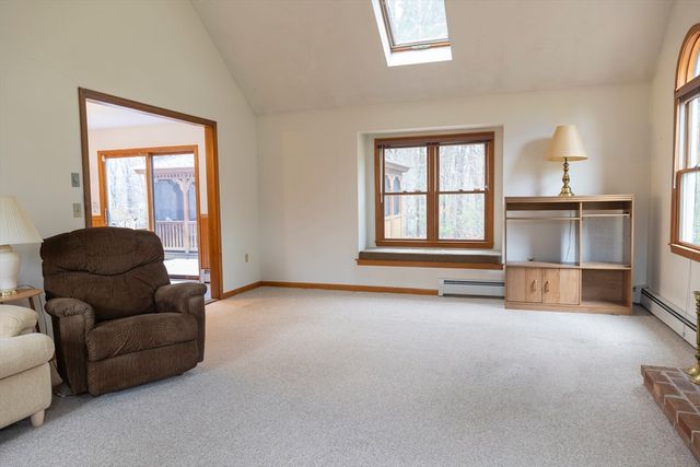 60 Tyler Dr, Uxbridge, MA 01569