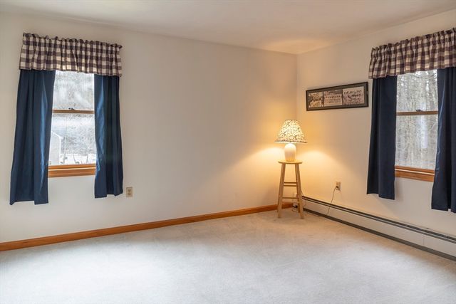 60 Tyler Dr, Uxbridge, MA 01569