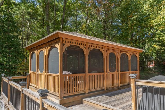 60 Tyler Dr, Uxbridge, MA 01569